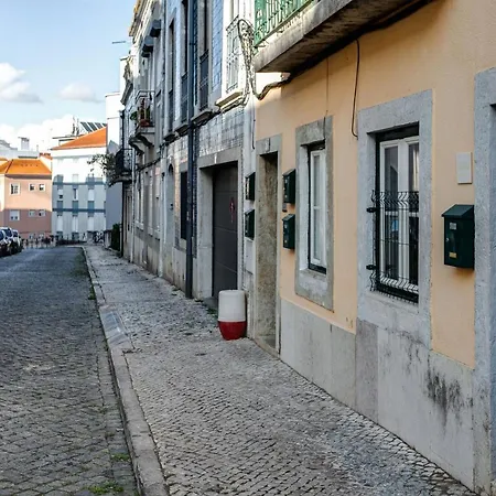 Cozy T.m. Flat In The Heart Of Lisbon