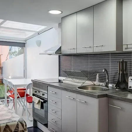 Apartment Cozy T.m. Flat In The Heart Of Lisbon
