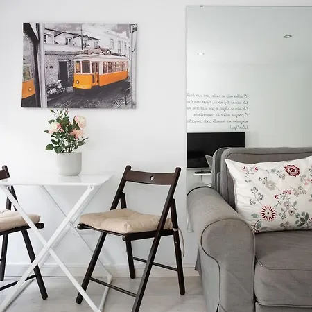 Cozy T.m. Flat In The Heart Of Lisbon